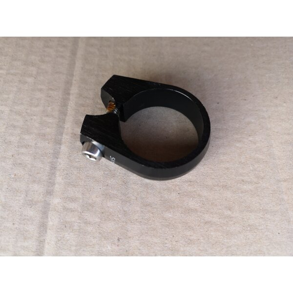 Kalloy Sattelklemme / Sattelklemmschelle mit Schraube, 34,9 mm, schwarz